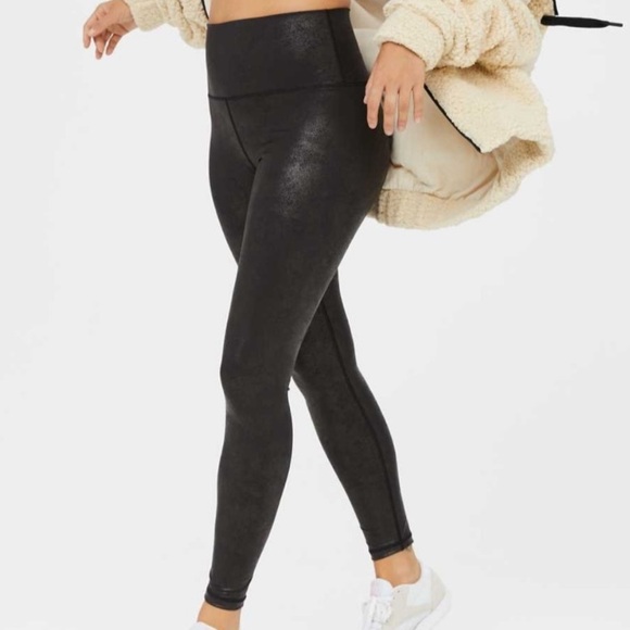 aerie Pants - NWOT! Aerie Crackle High Waisted Leggings